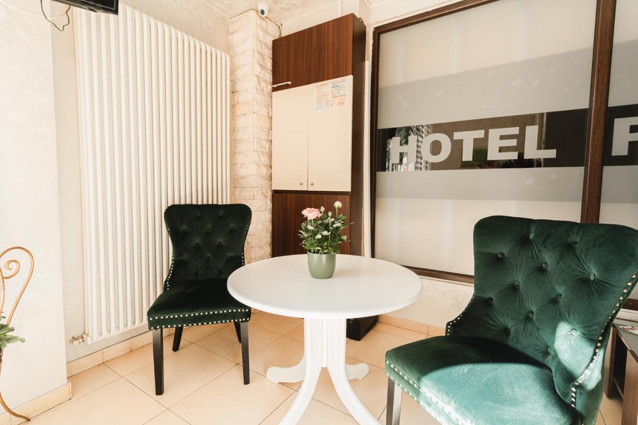 Hotel Pacific Timişoara Exteriör bild